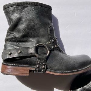 Woman’s Skechers black boots with studded buckle size 9